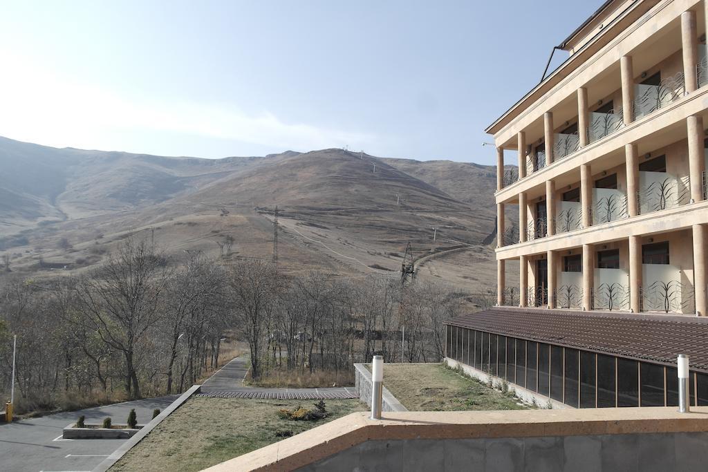 Akhtamar Hotel Cjsc Arzakan Buitenkant foto