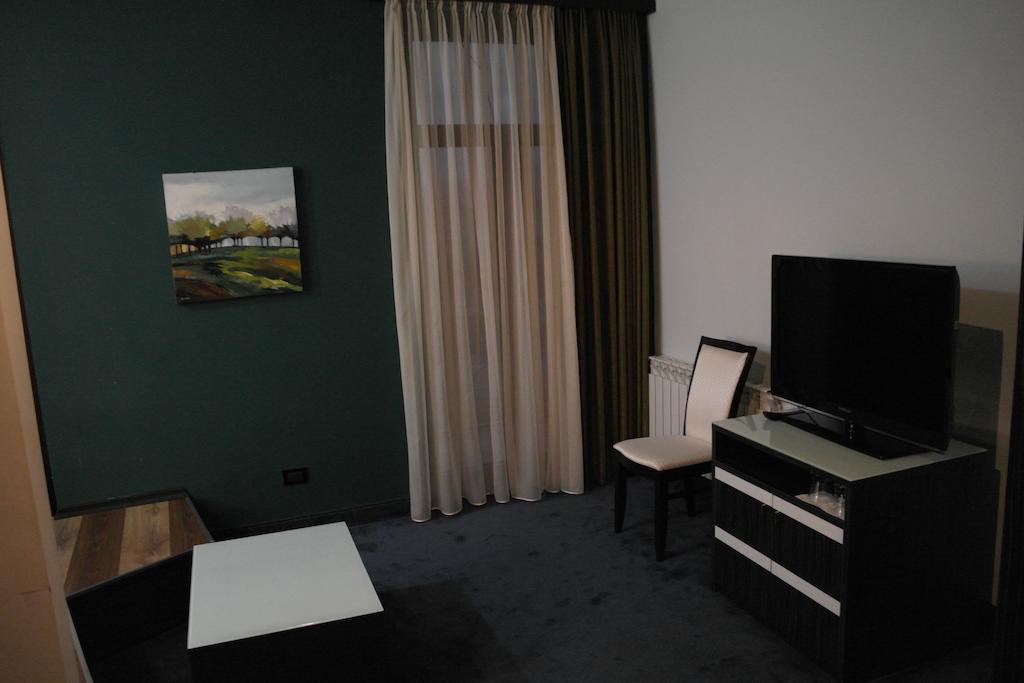 Akhtamar Hotel Cjsc Arzakan Kamer foto