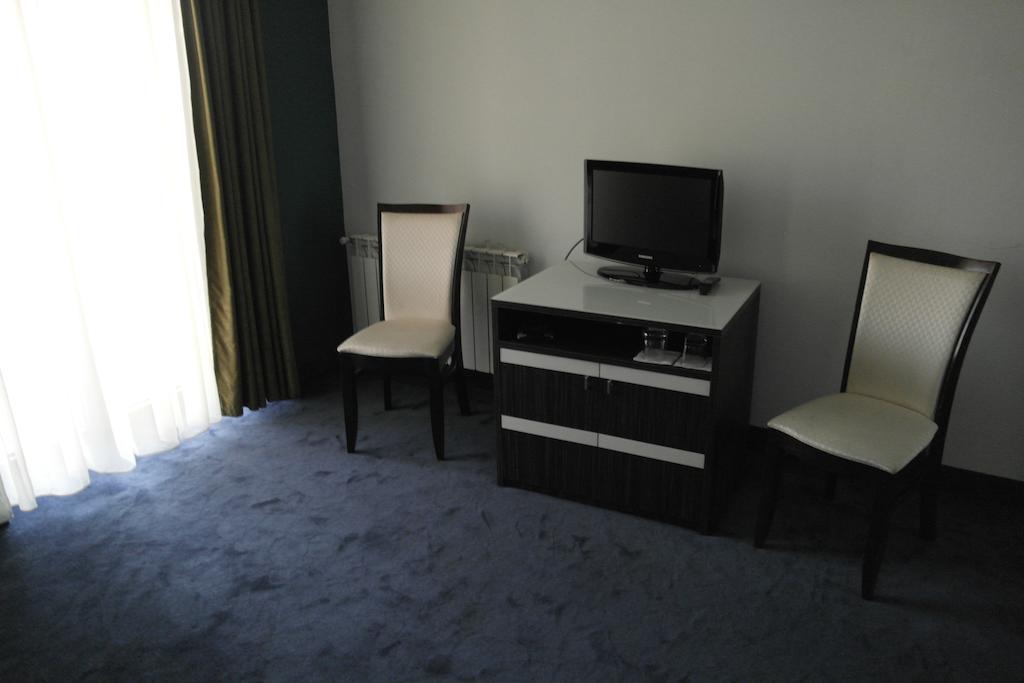 Akhtamar Hotel Cjsc Arzakan Kamer foto